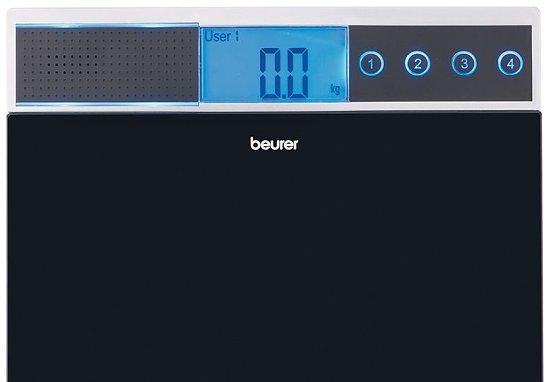 Die Waage Breuer GS 39 sagt das Gewicht laut an (Foto: Stiftung Warentest)