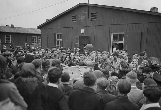 Zwangsarbeit (Foto: Gedenkstätte Mittelbau-Dora) Zwangsarbeit (Foto: Gedenkstätte Mittelbau-Dora)