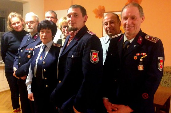 Wünschen sich eine bessere Zusammenarbeit mit Berufsfeuerwehr (Foto: C. Wilhelm) Wünschen sich eine bessere Zusammenarbeit mit Berufsfeuerwehr (Foto: C. Wilhelm)