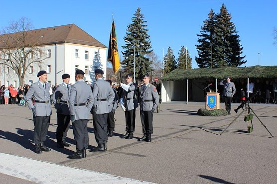Indienststellung des neuen Bataillons in Thüringen (Foto: Karl-Heinz Herrmann) Indienststellung des neuen Bataillons in Thüringen (Foto: Karl-Heinz Herrmann)