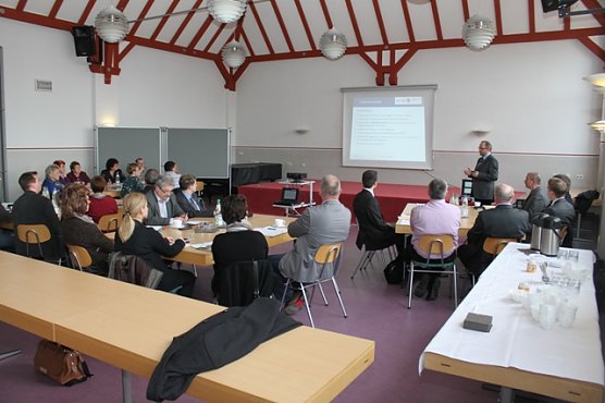 Arbeitskreis SchuleWirtschaft (Foto: Schulamt) Arbeitskreis SchuleWirtschaft (Foto: Schulamt)