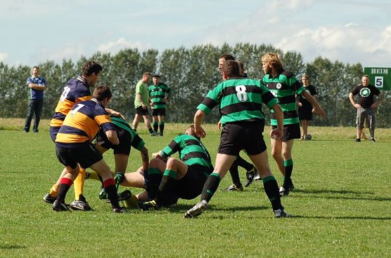 Rugby in Leimbach (Foto: privat) Rugby in Leimbach (Foto: privat)