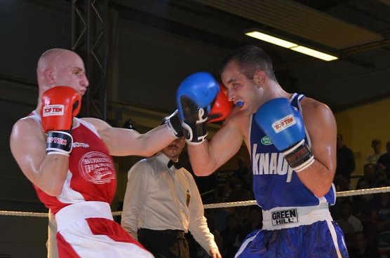 M&uuml;ller (rechts) will f&uuml;r den NSV in den Ring (Foto: Karsten Thorhauer)