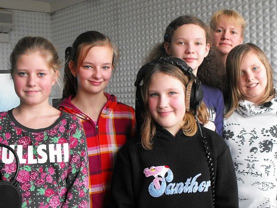 Theater AG, im Hintergrund Susanne Abend (Foto: S. Witzel/OKN)