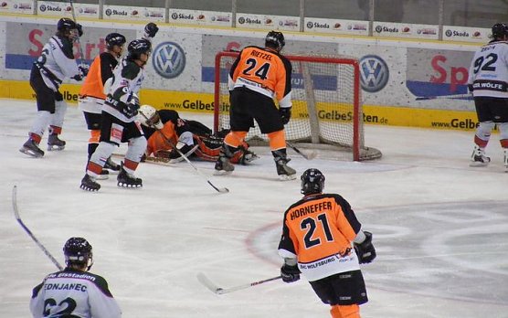 Das zweite Tor f&uuml;r die W&ouml;lfe (Foto: Koch)