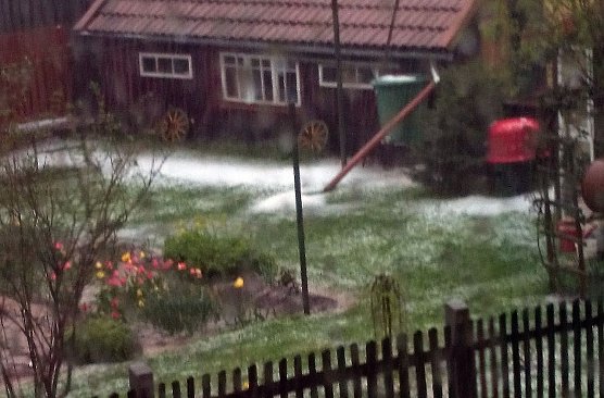 Hagel in Rothesütte (Foto: Jessi) Hagel in Rothesütte (Foto: Jessi)