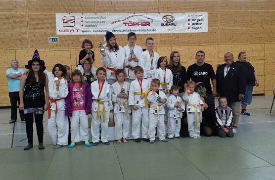 Erfolgreiche K&auml;mpfer (Foto: privat)