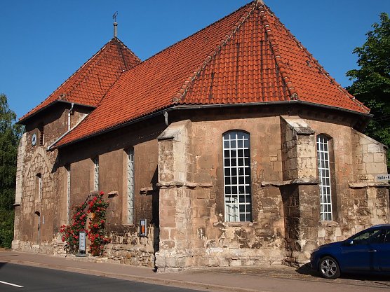 Kirche in Elende (Foto: Regina Englert) Kirche in Elende (Foto: Regina Englert)