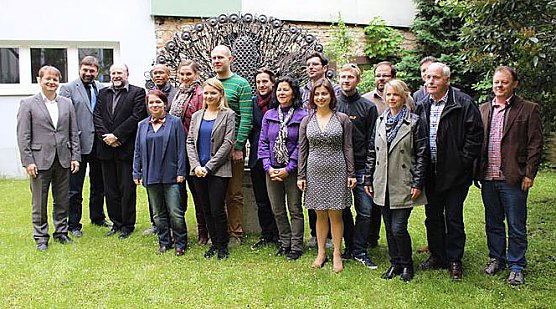 Ensemble Schlossfestspiele vorgestellt (Foto: Karl-Heinz Herrmann) Ensemble Schlossfestspiele vorgestellt (Foto: Karl-Heinz Herrmann)