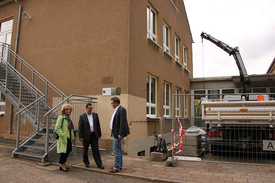Besichtigung in Niedersachswerfen (Foto: J. Piper) Besichtigung in Niedersachswerfen (Foto: J. Piper)