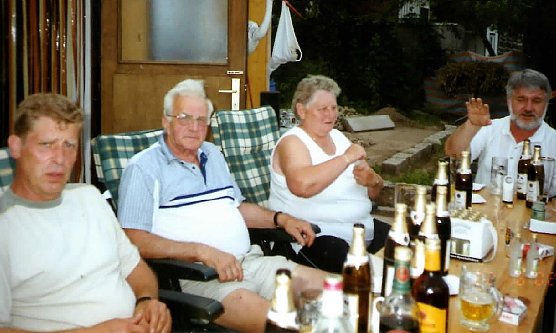 Im Kreise der Familie (Foto: privat/M.Schröder) Im Kreise der Familie (Foto: privat/M.Schröder)