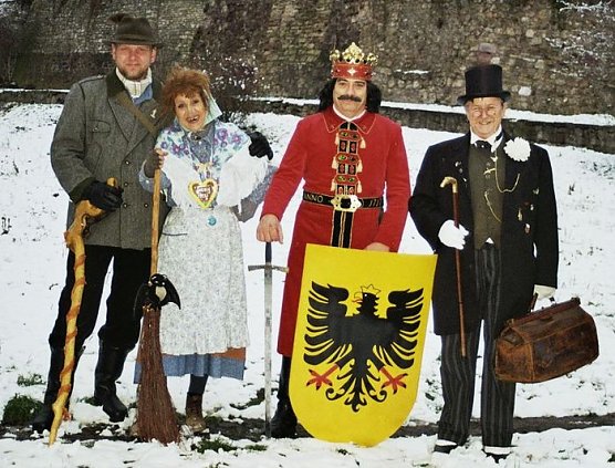 Gr&uuml;&szlig;e zum Fest (Foto: nh)