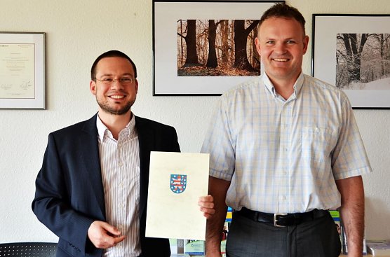 Ernennung von Prof. Dr. Gernot Kaiser durch FH-Pr&auml;sident Prof. Dr. J&ouml;rg Wagner (Foto: Tina Schneppe)