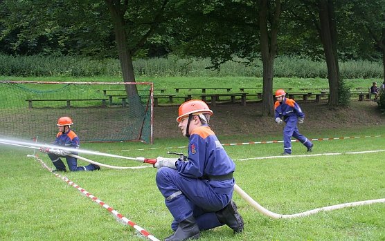 Wer l&ouml;scht am schnellsten? (Foto: Jessica Pieper)