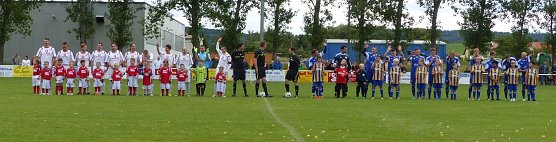 Begr&uuml;&szlig;ung (Foto: nnz)