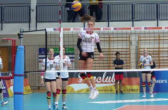 Einspielen in der Halle (Foto: nnz)