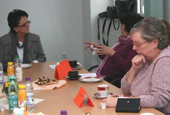 Ehremtliche Begleiter (Foto: Piper) Ehremtliche Begleiter (Foto: Piper)