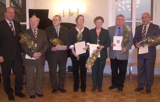 Ehrenbriefe übergeben (Foto: Piper) Ehrenbriefe übergeben (Foto: Piper)