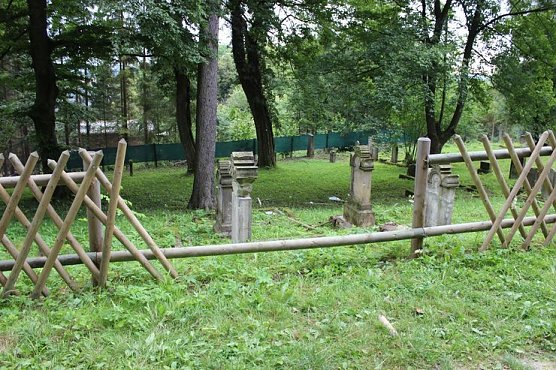 Sachbeschädigung auf Jüdischen Friedhof in Sondershausen (Foto: Karl-Heinz Herrmann) Sachbeschädigung auf Jüdischen Friedhof in Sondershausen (Foto: Karl-Heinz Herrmann)
