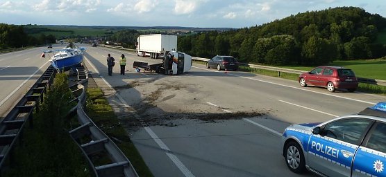 Schiff ahoi (Foto: API) Schiff ahoi (Foto: API)