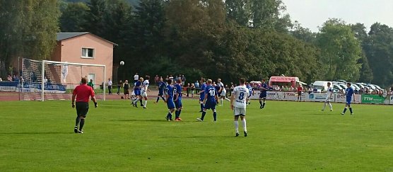 Freistoß von Pfingsten-Reddig (Foto: privat) Freistoß von Pfingsten-Reddig (Foto: privat)