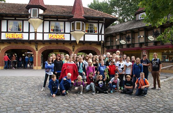 Ausflug in den Heidepark (Foto: Johanniter-Unfall-Hilfe e.V. / Laura Bode)