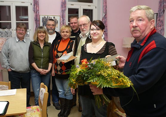 &Uuml;berreicht (Foto: nnz)
