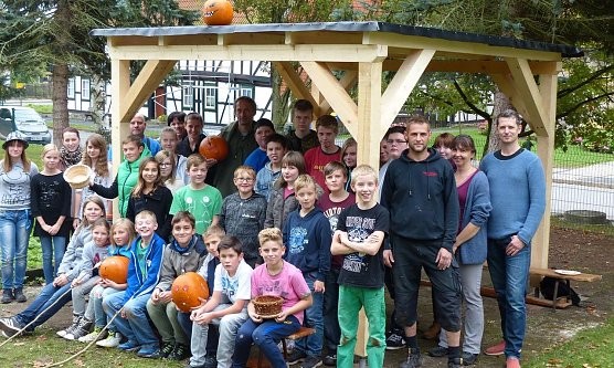 Fleißige Handwerker und Helfer in Ellrich (Foto: privat) Fleißige Handwerker und Helfer in Ellrich (Foto: privat)