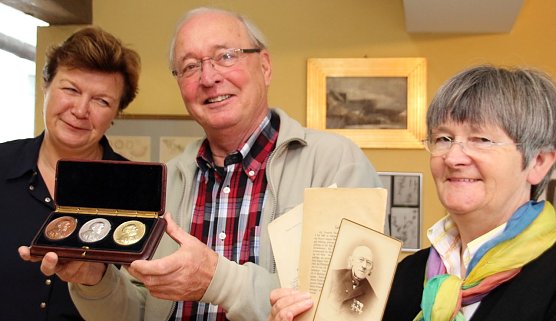 Medaillen &uuml;bergeben (Foto: I. Bergmann|Stadtverwaltung Nordhausen)