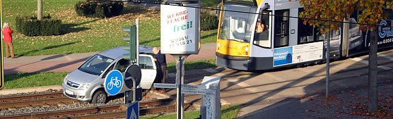 Im Schotterbett (Foto: M. Luck) Im Schotterbett (Foto: M. Luck)