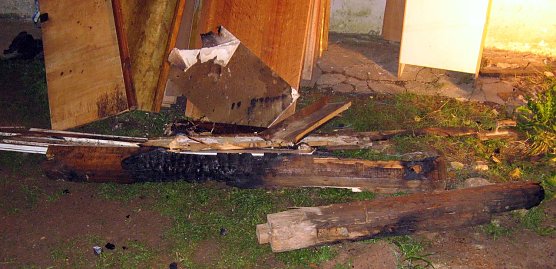 Brand in Lipprechterode (Foto: Feuerwehr Bleicherode) Brand in Lipprechterode (Foto: Feuerwehr Bleicherode)