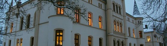 Winterliches Landratsamt (Foto: J. Piper)