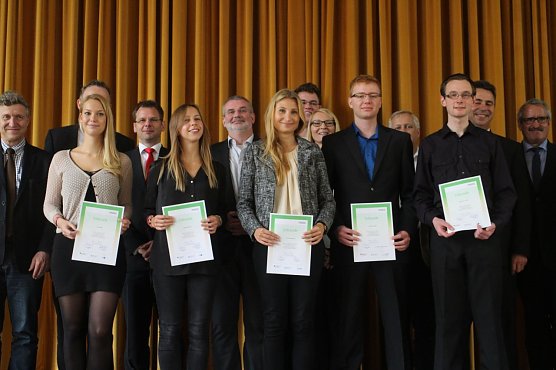 Ausgezeichnet f&uuml;r Leistung und Engagement (Foto: Angelo Glashagel)