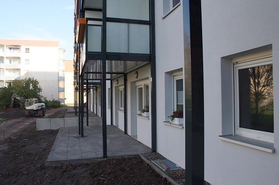 Ausblick mit Terrasse im Erdgeschoss (Foto: WBG) Ausblick mit Terrasse im Erdgeschoss (Foto: WBG)