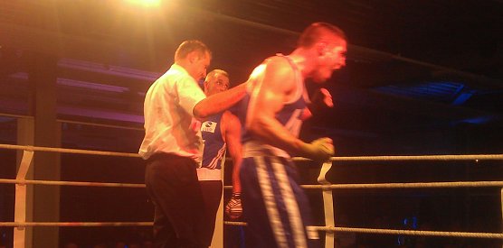 Freude &uuml;ber den Sieg: Igor Teziev (Foto: Johann Reinhardt)