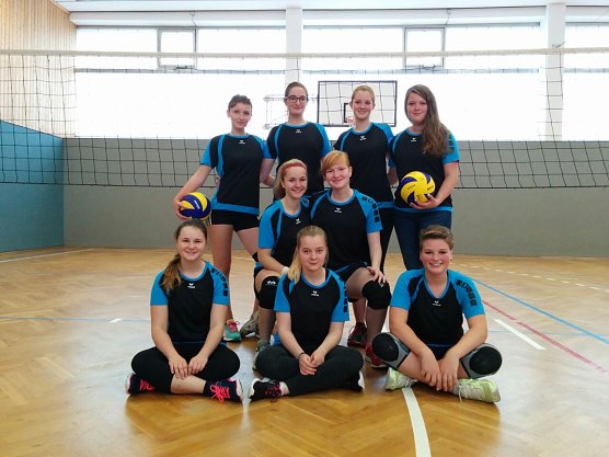 Die M&auml;dchen mussten hart k&auml;mpfen, errangen am Ende aber Bronze (Foto: Schiller Gymnasium Bleicherode)