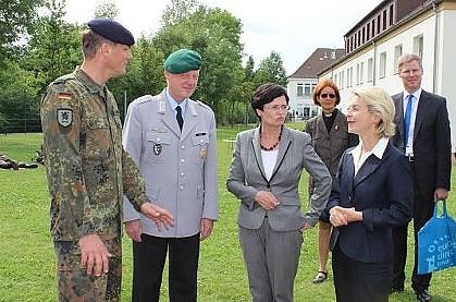 Aus die Maus fürs Wehrbereichsmusikkorps III (Foto: Karl-Heinz Herrmann) Aus die Maus fürs Wehrbereichsmusikkorps III (Foto: Karl-Heinz Herrmann)
