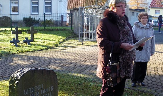 Der Toten gedacht (Foto: privat) Der Toten gedacht (Foto: privat)