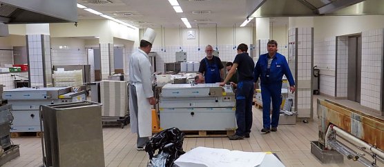 Blick in die K&uuml;che des Klinikums (Foto: S&uuml;dharz Klinikum Nordhausen)