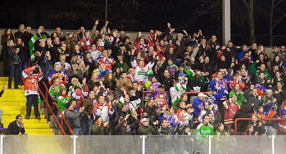 Tolle Fans in Braunlage (Foto: Brandes / Sportfotos BS) Tolle Fans in Braunlage (Foto: Brandes / Sportfotos BS)