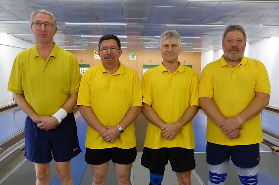 Auch Kegeln ist ein ernster Sport - das weiss die Seniorenmannschaft des Nordh&auml;user SV (Foto: Uwe Tittel)