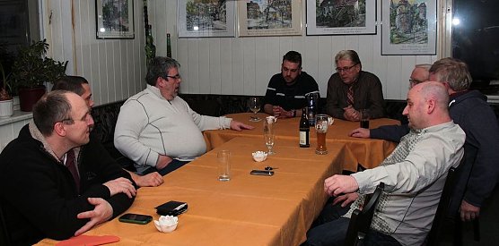 B&uuml;rgertisch der AfD (Foto: Peter Blei)