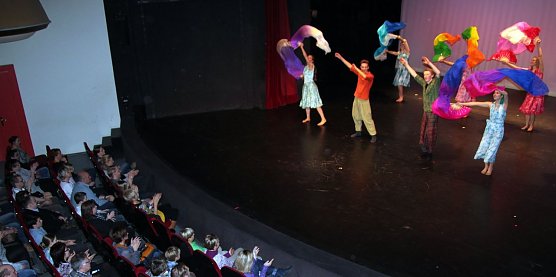 St&uuml;ckwerk im Theater (Foto: J. Piper)