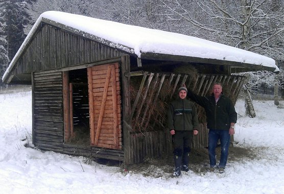 T&auml;gliche F&uuml;tterung (Foto: M. B&ouml;hme)