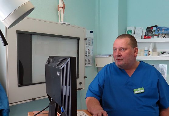 Dr. med. Hagen sch&auml;tzt den Nordh&auml;user Unternehmerverband als Plattform f&uuml;r den Austausch von Erfahrungen (Foto: NUV)