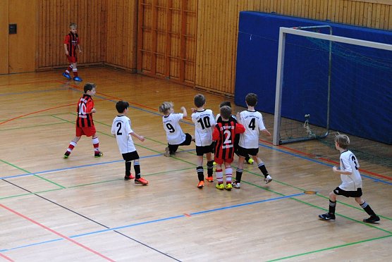Vorletzter Platz beim Turnier in Sangerhausen (Foto: privat) Vorletzter Platz beim Turnier in Sangerhausen (Foto: privat)
