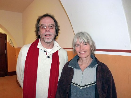 J&uuml;rgen Rennebach und Elke Rechtacek geben ihr k&uuml;nstlerisches K&ouml;nnen seit Februar am Nordh&auml;user Herder-Gymnasium weiter (Foto: J&uuml;rgen Rennebach)