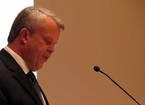 Salomon bei seiner Vorstellung (Foto: nnz)