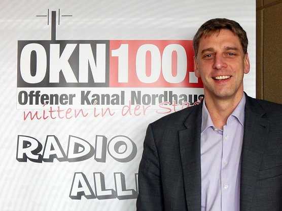 Der B&uuml;rgermeister der Gemeinde Harztor, Stephan Klante, besuchte erneut den Offenen Kanal Nordhausen  (Foto: Sandra Witzel)