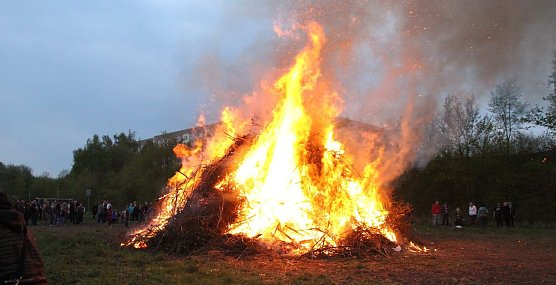 Osterfeuer im vergangenen Jahr (Foto: Peter Blei)
